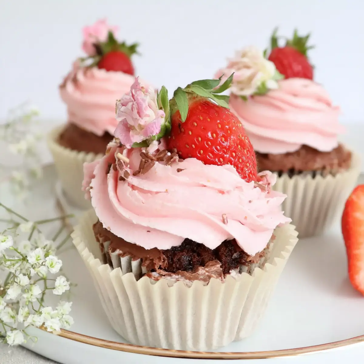 Schokoladen Erdbeer Cupcakes